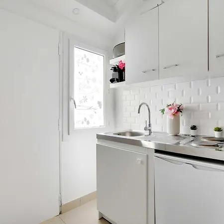 Charming For 2 - Near Voltaire & 11th Arr Town Hall, *
