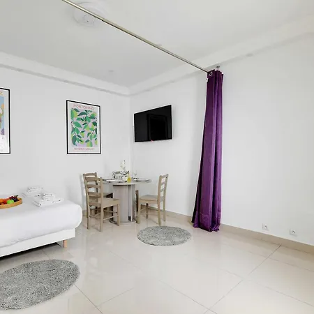 شقة Charming For 2 - Near Voltaire & 11th Arr Town Hall,